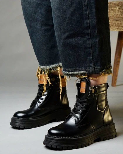 کفش زمستانی زنانه نیم بوت بغل جیب SFZ