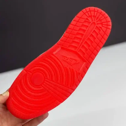 کفش نایک ایر جردن وان ساق‌دار اسپایدرمن Nike Air Jordan 1 High Spider-Man