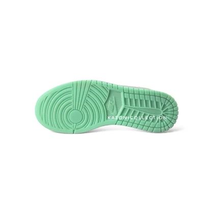 کتانی جردن وان لو کاز Jordan 1 Low Kaws