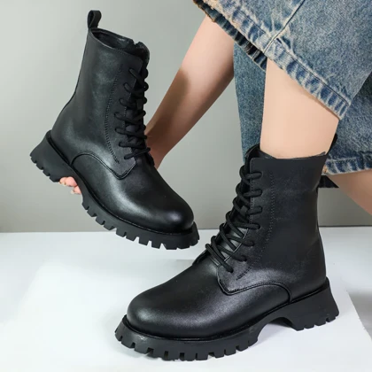 نیم بوت زنانه رنگ مشکی ساق‌دار بندی سوگو لیا کد 68877