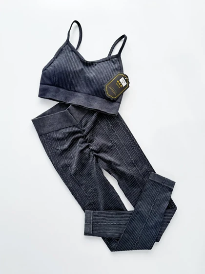 ست نیم‌تنه کاپ‌دار و لگ پشت چروک سیملس خط‌دار