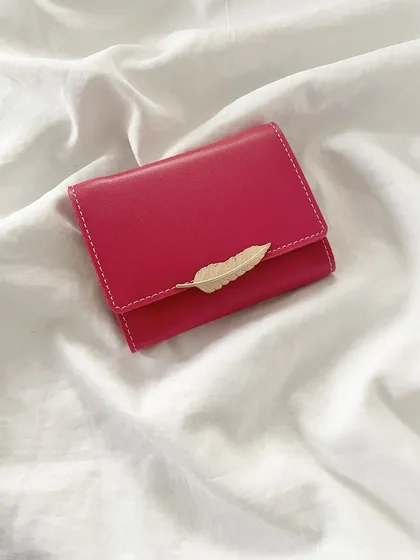 کیف پول دخترانه