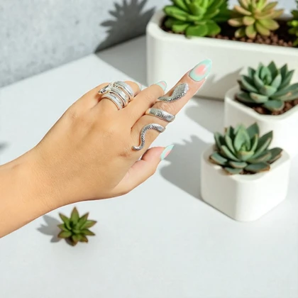 انگشتر ماری