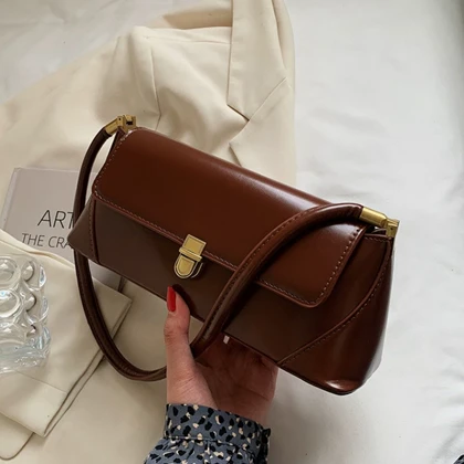 کیف دوشی وارداتی زنانه برند FASHION&BAGS کد FS989