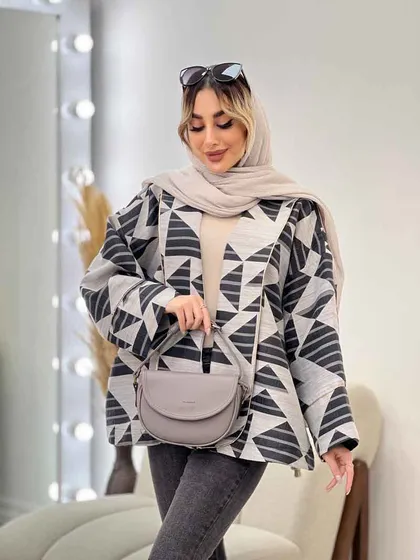مانتو لبه مغزی دوزی طرح دار