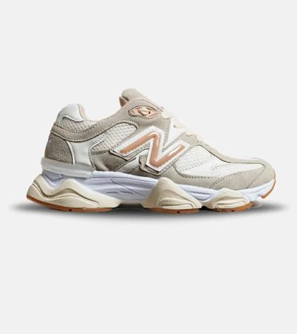 کفش کتانی زنانه کرم گلبهی NEW BALANCE 9060