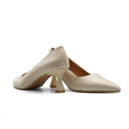 کفش مجلسی زنانه پاشنه‌دار 5 سانت مدل valentino 5003259