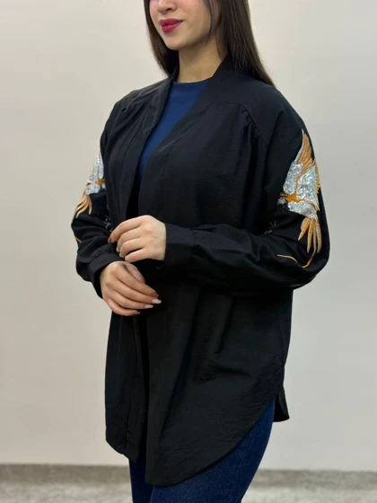 رویه ی مشکی گلدوزی شده