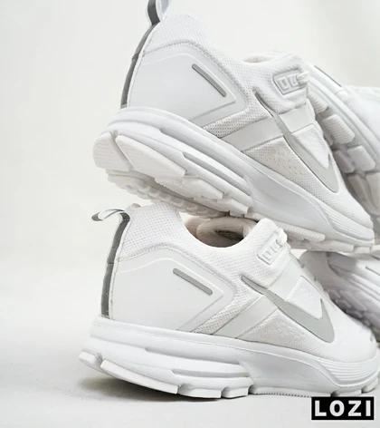 کفش کتانی مردانه سفید 24 NIKE zoom structure