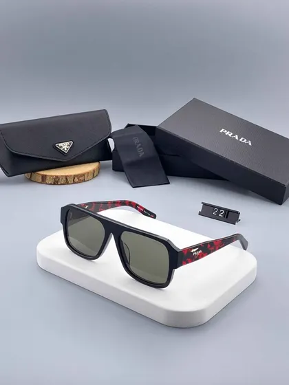 عینک افتابی برند پرادا مدل PR22