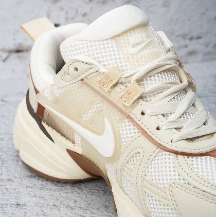 کفش کتانی زنانه نایک V2K موکا (Nike V2K Mocha) کد 2350