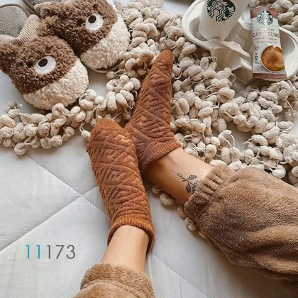 جوراب مچی حوله ای طرح فندی