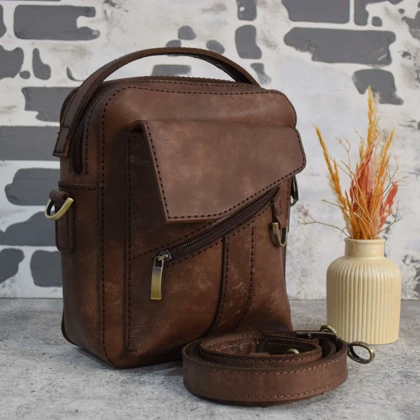 کیف دوشی مردانه چرم طبیعی پتینه