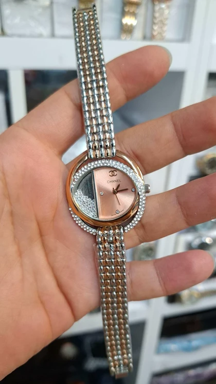ساعت مچی زنانه چنل Chanel موتور کوارتز باکیفیت و طراحی زیبا