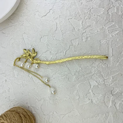 کانزاشی مو زنانه فلزی مدل الوریا طرح شاخه گل‌های ظریف با آویز مروارید