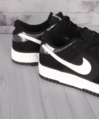 کفش مشکی نایک لژ سفید 3504