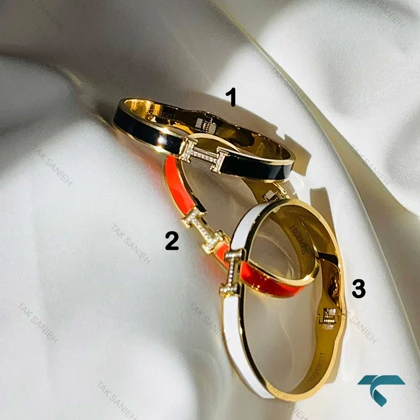 دستبند هرمس میناکاری نگین‌دار Hermes-8490-L