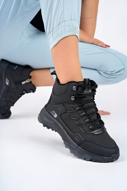 بوت و نیم بوت موگو muggo