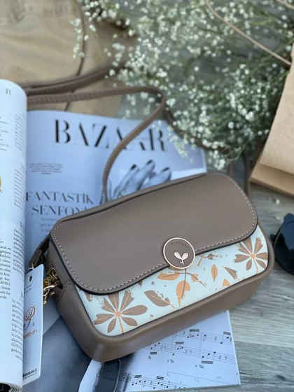 کیف وارداتی مانیک