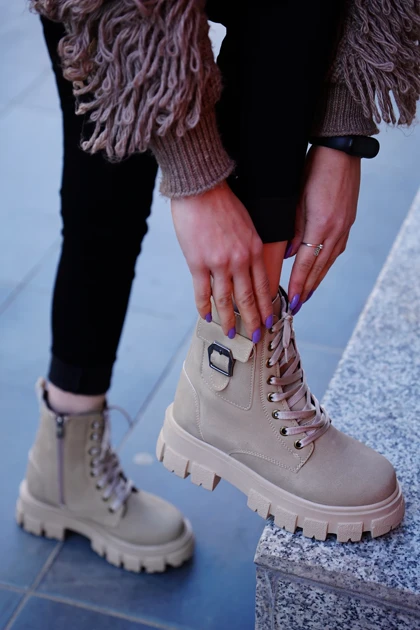 بوت و نیم بوت زنانه نوبوک nubbock