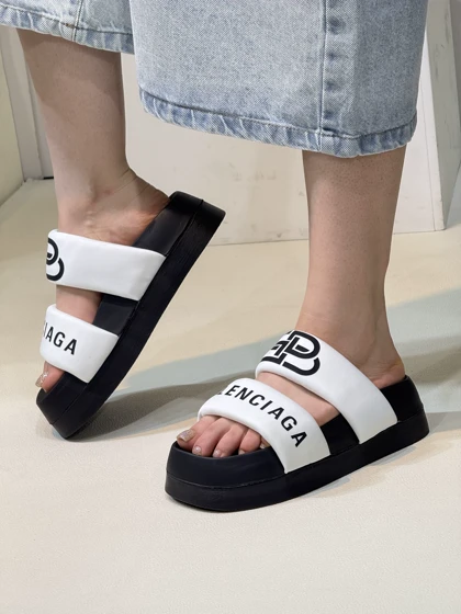 1212 صندل زنانه بالنسیاگا لژ 7سانت balenciaga