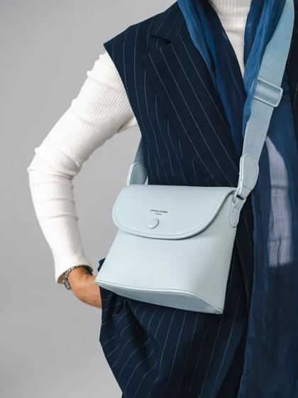 کیف دوشی زنانه دیوید جونز مدل David Jones CM7539