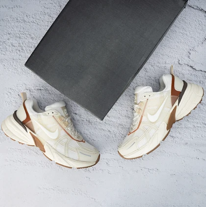 کفش کتانی زنانه نایک V2K موکا (Nike V2K Mocha) کد 2350
