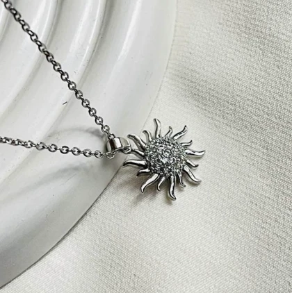 گردنبند خورشید🌞