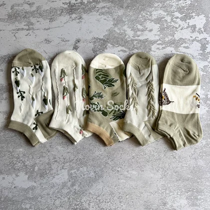 جوراب مچی طرح بابونه و کاکتوس