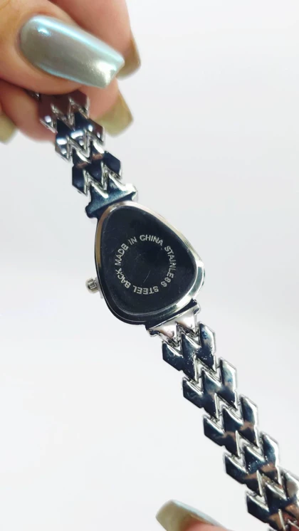 ساعت مچی زنانه مجلسی EHHE نگین‌دار با موتور کوارتز