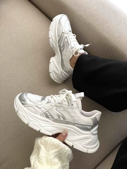 کتانی لژ پهن BALENCIAGA