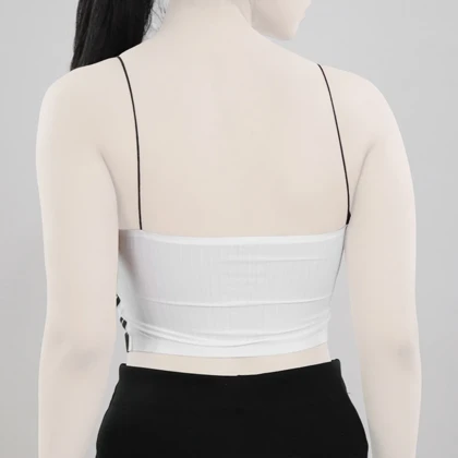 نیم‌تنه کاپ‌دار لیزری ورزشی زنانه مدل 5B0194 سفید