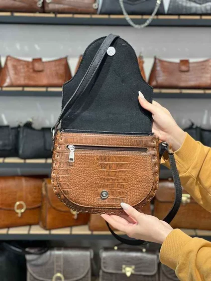 کیف چرم زنانه شفق قهوه ای گرم ابر و بادی سنگی چرم اصل گاوی