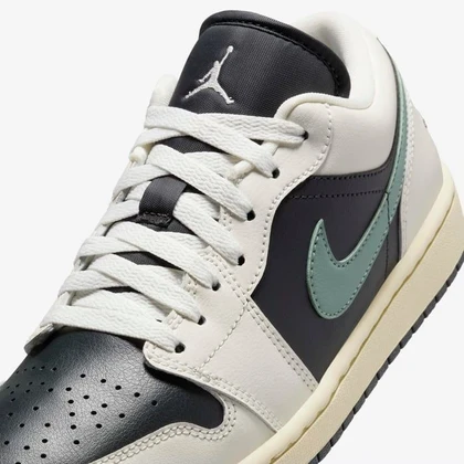 Jordan 1 Low Smoke