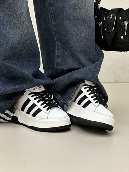 کتانی ADIDAS