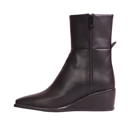 بوت زنانه لژدار مدل آوین _ کد 2200