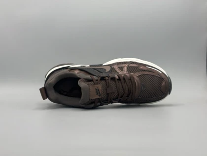 کتانی نایکی وی 2 کی ران قهوه ای سفید/Nike v2k