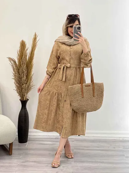 پیراهن بلند چین‌دار