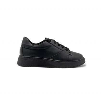 کفش راحتی زنانه مدل Stradivarius Sneakers - SKB89
