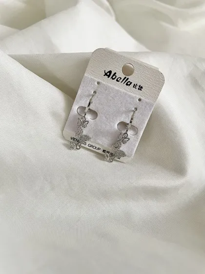 گوشواره آویز طرح پروانه