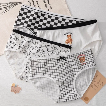 شورت های استوک سایز S ( محصول کاملا سالم است-طرح رندوم ارسال می شود)