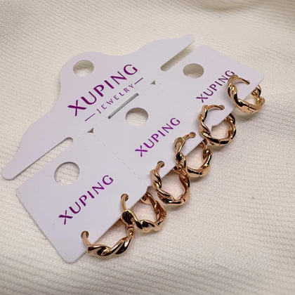 گوشواره حلقه‌ای ژوپینگ مدل «پیچک طلا» | مینی‌لوپ‌های بافت‌دار و درخشان