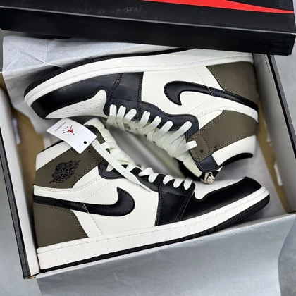 کفش نایک ایر جردن وان ساق‌دار دارک موکا Nike Air Jordan 1 High Dark Mocha