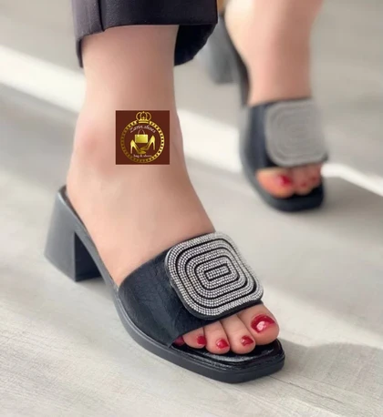 صندل روفرشی نگینی مجلسی زنانه جلو مربع