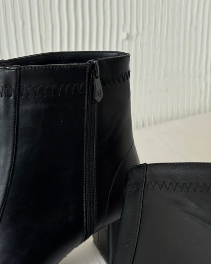 نیم بوت مشکی کد 1200137