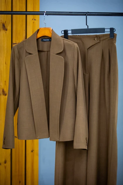 کت شلوار بزایاق یقه e شالدار