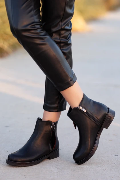 بوت و نیم بوت زنانه داکستورز daxtors