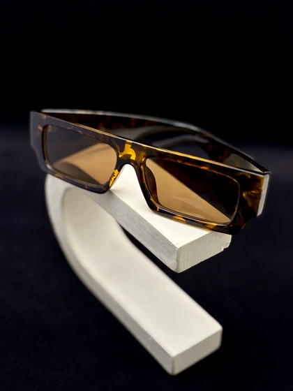 عینک آفتابی طرح پلنگی