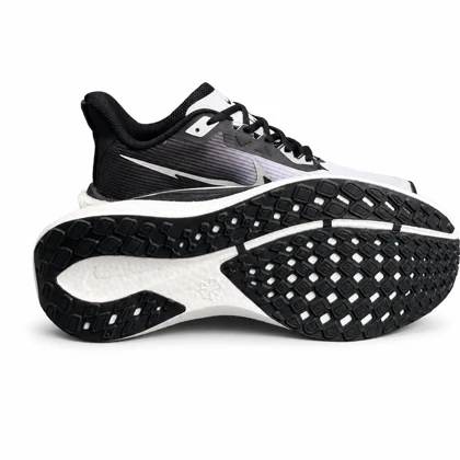 کتانی زیره بست مردانه مدل رانینگ نایکی مشکی سفید NIKE