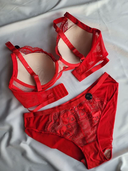 ست شورت و سوتین بدون جک فنردار اروپایی کد: 9035